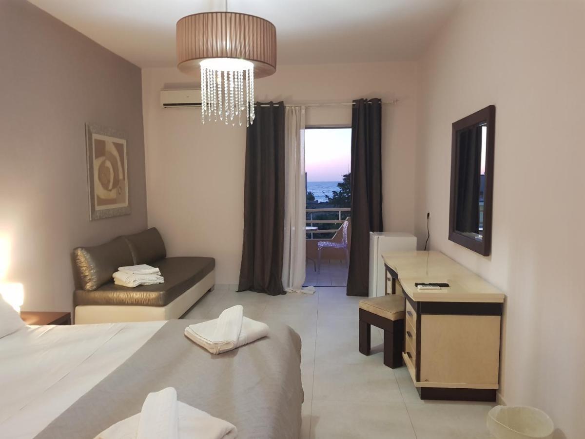Dioni Hotel Adelianos Kampos Zewnętrze zdjęcie