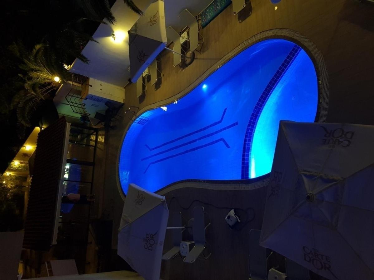 Dioni Hotel Adelianos Kampos Zewnętrze zdjęcie