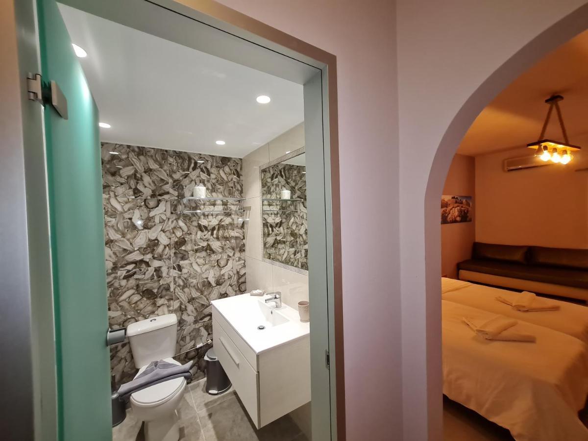 Dioni Hotel Adelianos Kampos Zewnętrze zdjęcie
