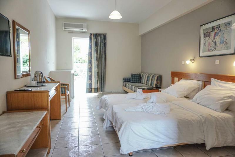Dioni Hotel Adelianos Kampos Zewnętrze zdjęcie