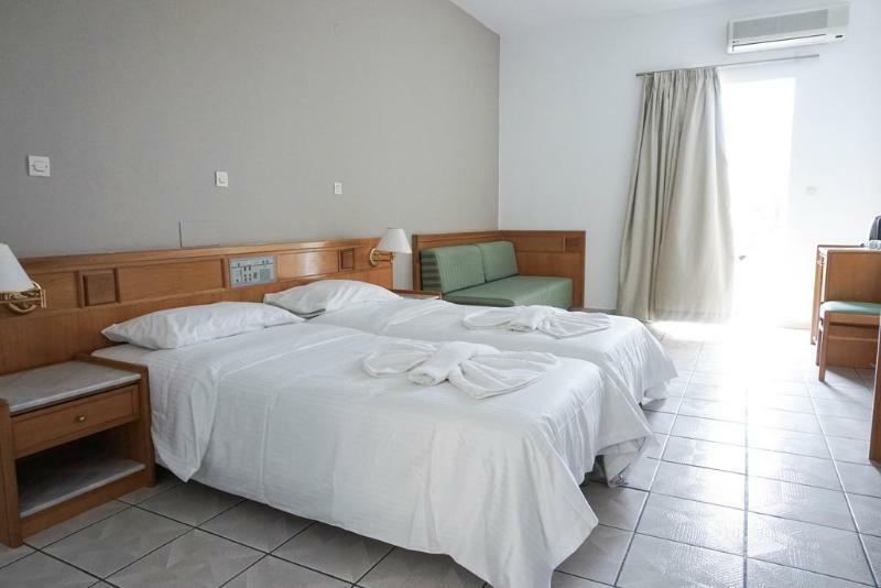 Dioni Hotel Adelianos Kampos Zewnętrze zdjęcie