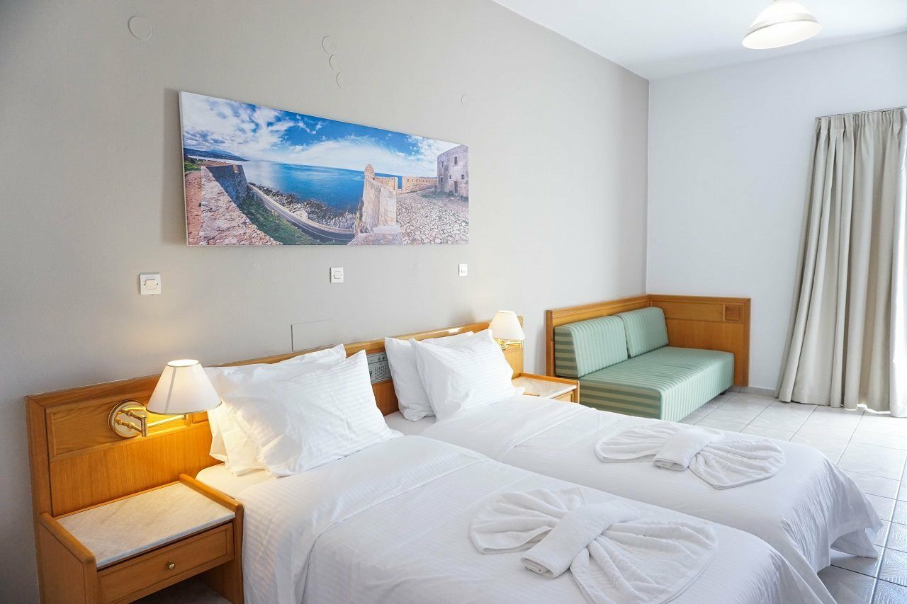 Dioni Hotel Adelianos Kampos Zewnętrze zdjęcie